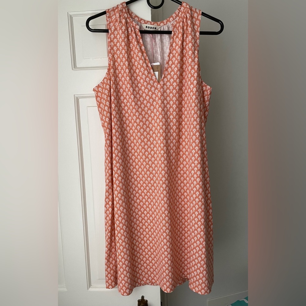 NWT Boden notch neck summer dress!